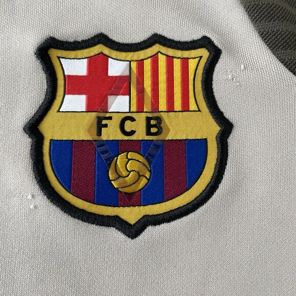 Nike Barcelona 2023-24 Strike DriFit  Boys Training Jersey Sequoia/Beige SZ S - Picture 6 of 8